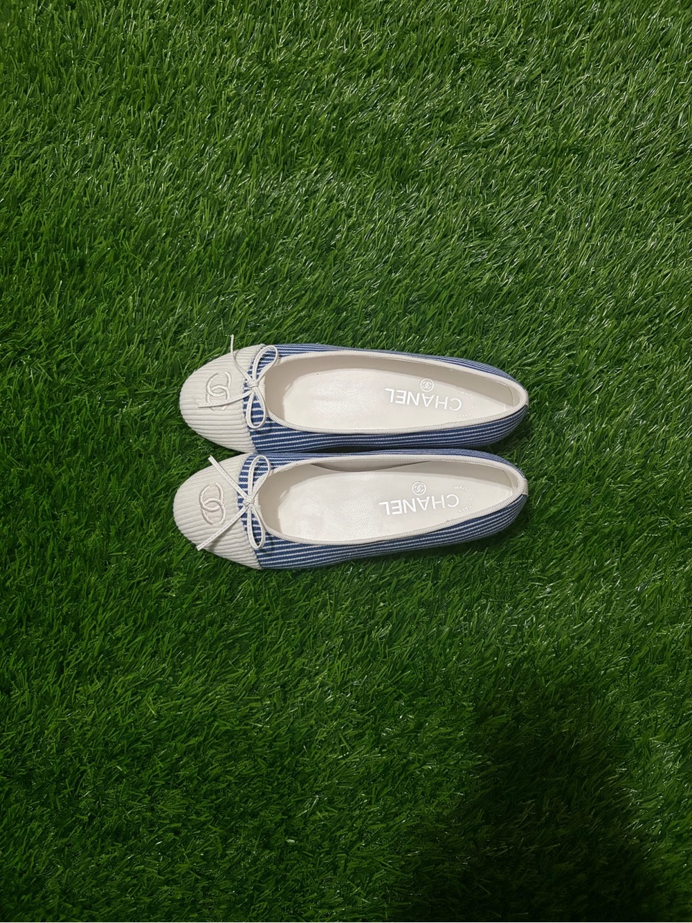 Chanel 24S Pinstripe Bow Ballerina Flats - Picture 2 of 4